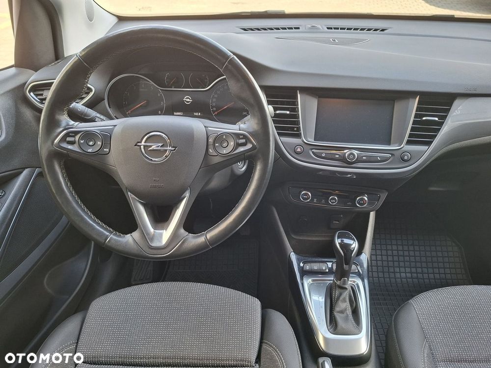 Opel Crossland - 13
