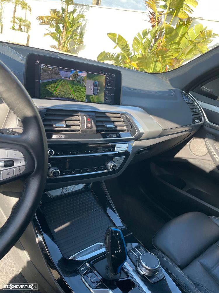 BMW iX3 Impressive - 8