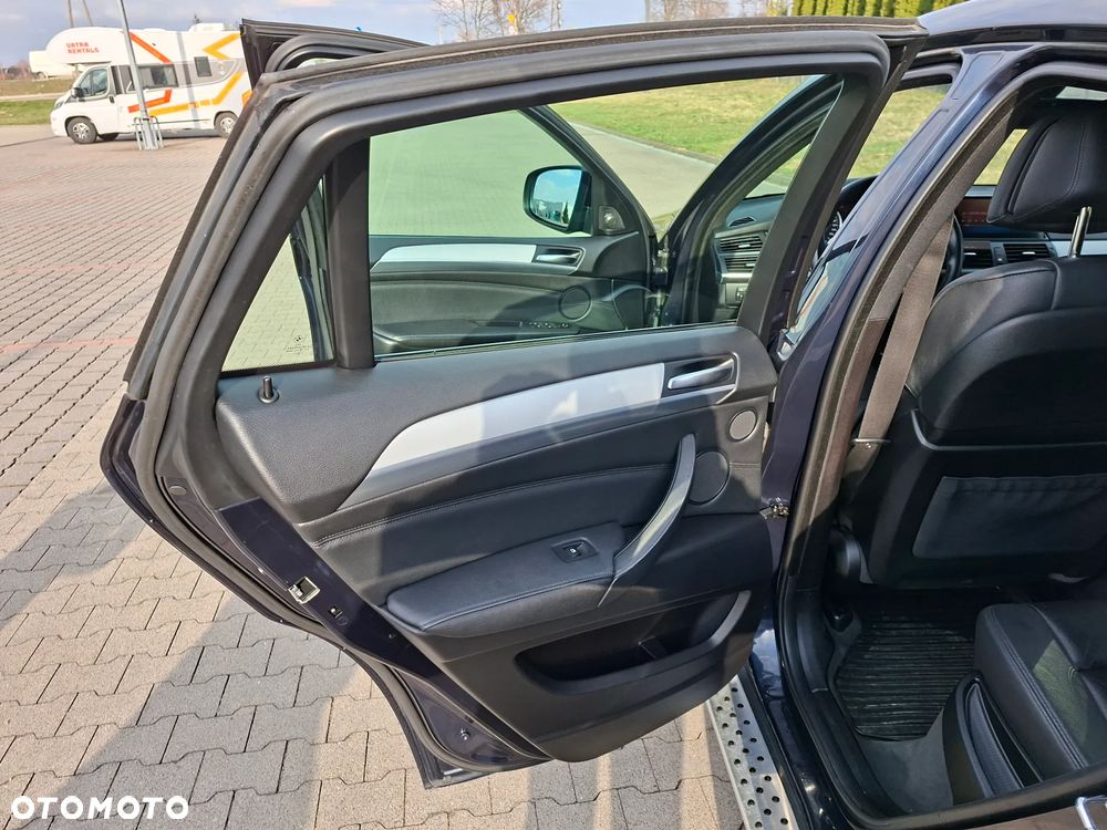 BMW X6 - 14