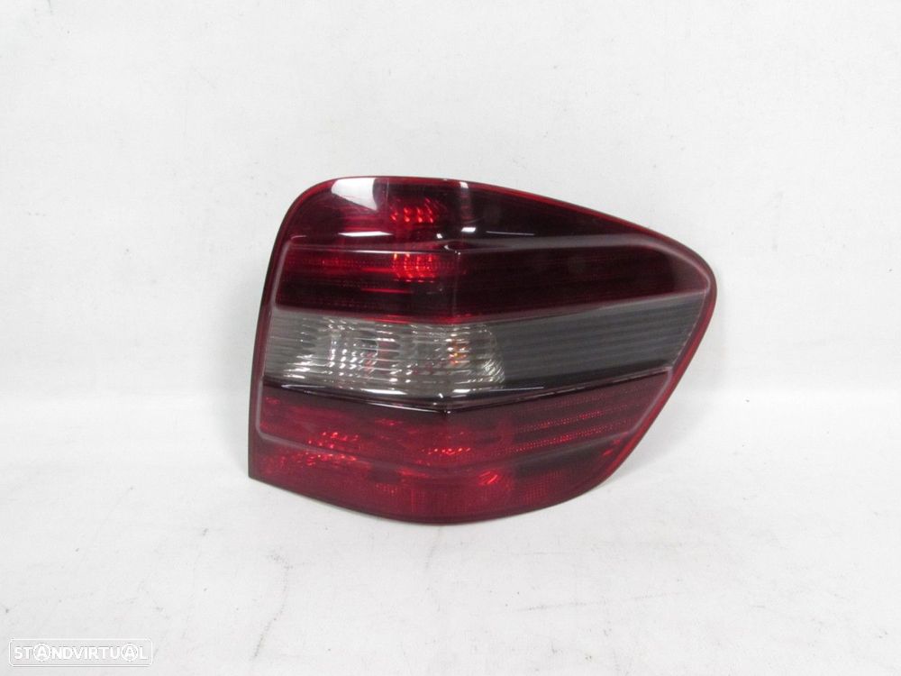 Farolim Direito/Trás Seminovo/ Original MERCEDES-BENZ M-CLASS (W164) A1649061200 - 1