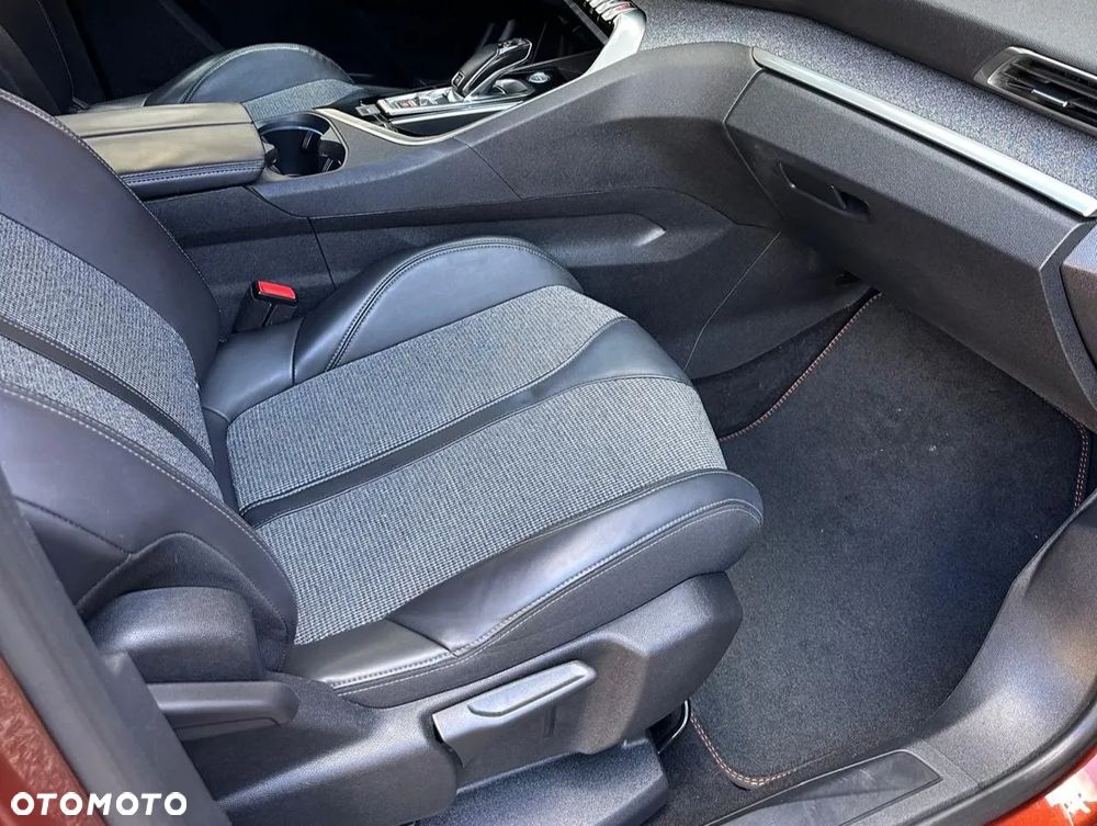 Peugeot 3008 1.5 BlueHDi Allure Pack S&S EAT8 - 14