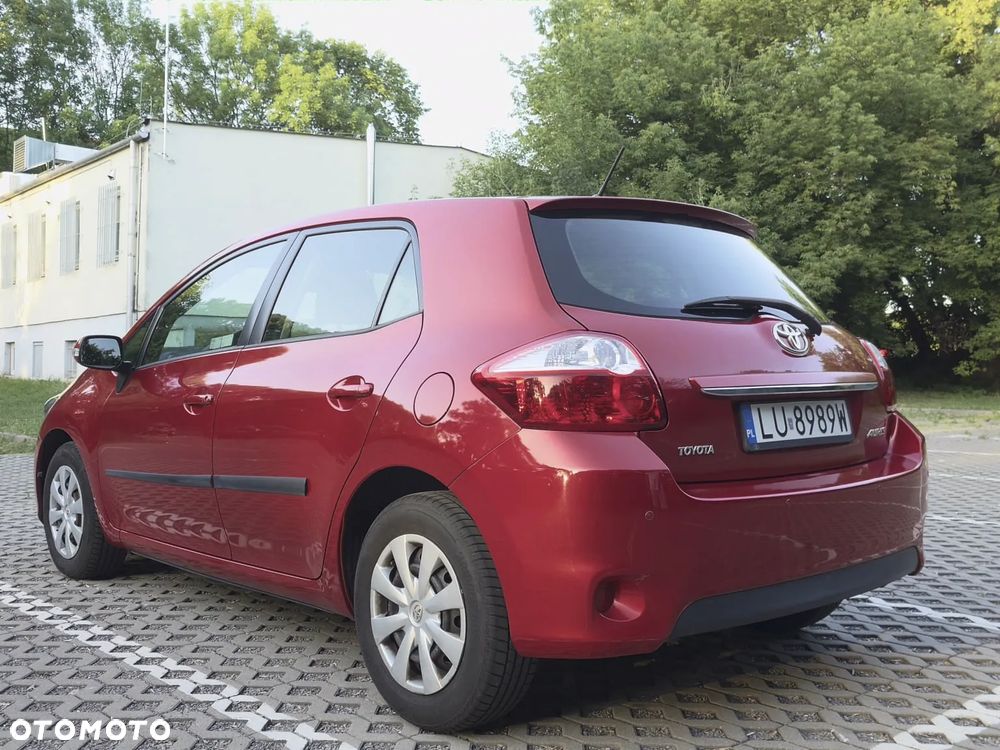 Toyota Auris - 4
