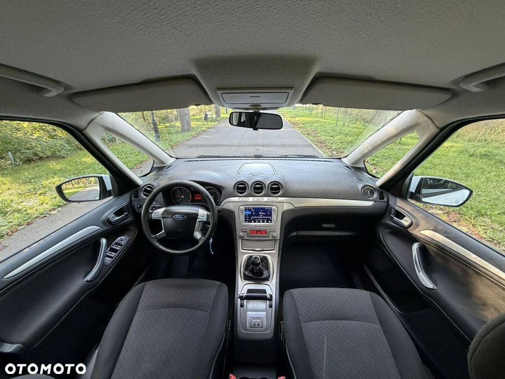 Ford Galaxy - 33