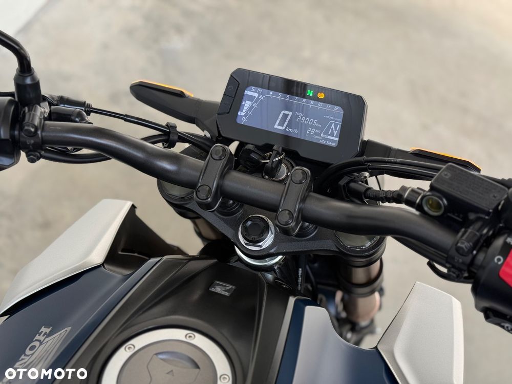 Honda CB - 21