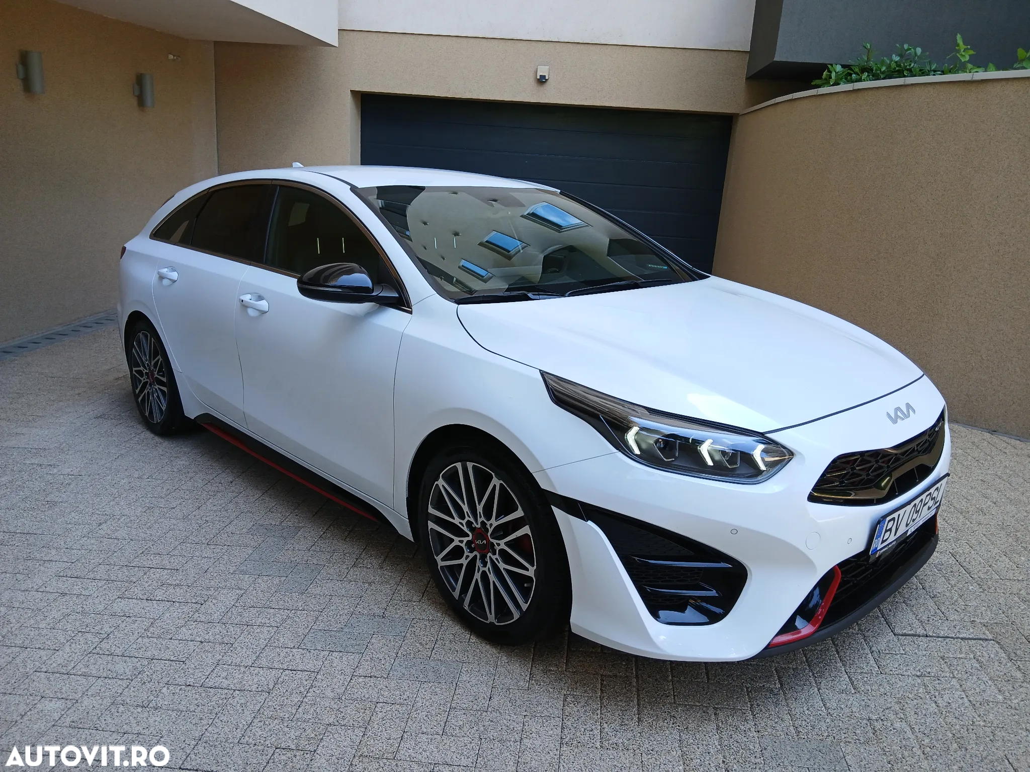 Kia Pro Ceed ProCeed 1.6 T-GDI 7DCT GT - 4