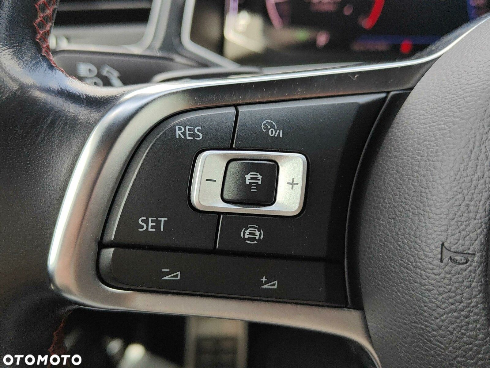 Volkswagen T-Roc 1.5 TSI ACT Premium DSG - 18