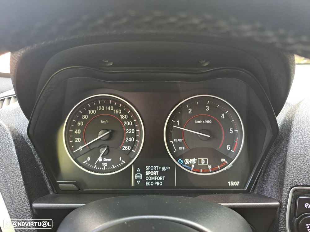 BMW 118 d Pack M Auto - 25