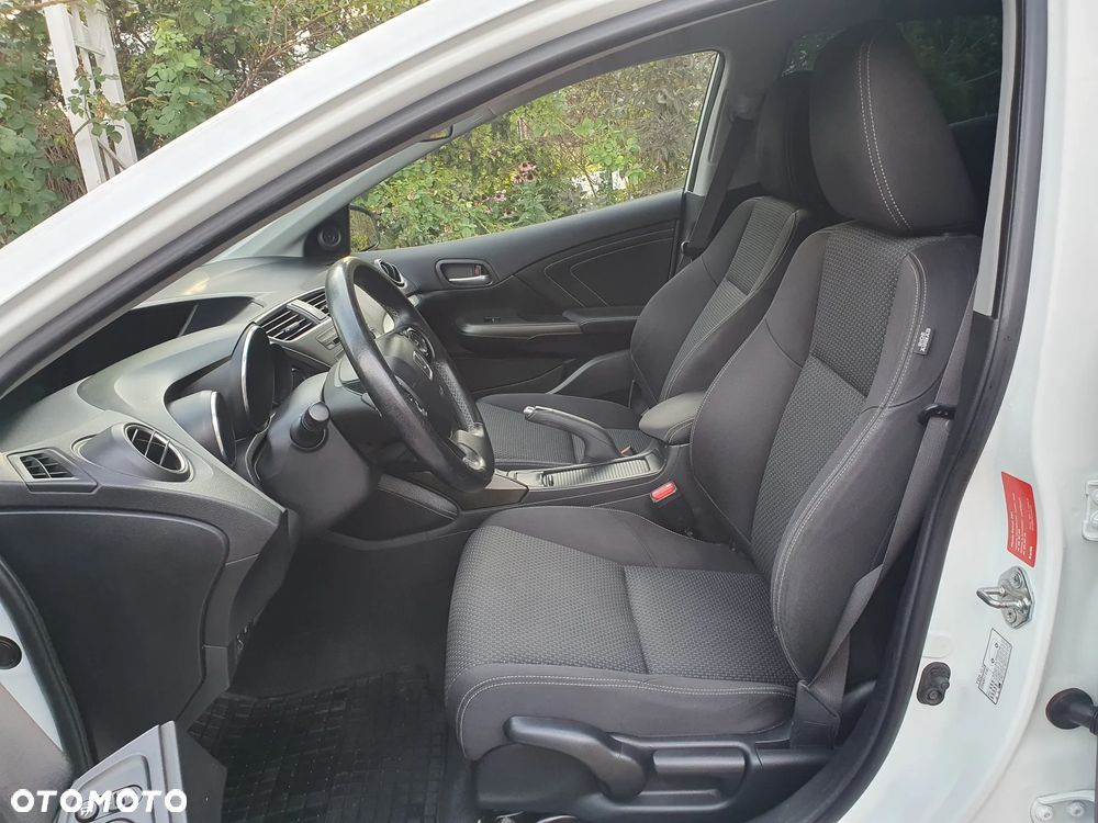 Honda Civic 1.8 Elegance - 27
