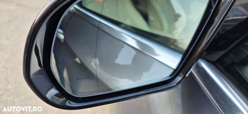 Mercedes-Benz E 220 d Aut. - 34