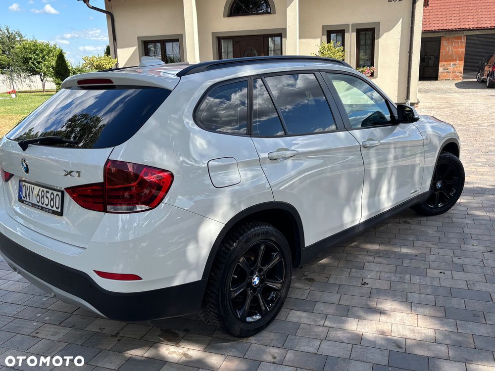 BMW X1 sDrive16d xLine - 11