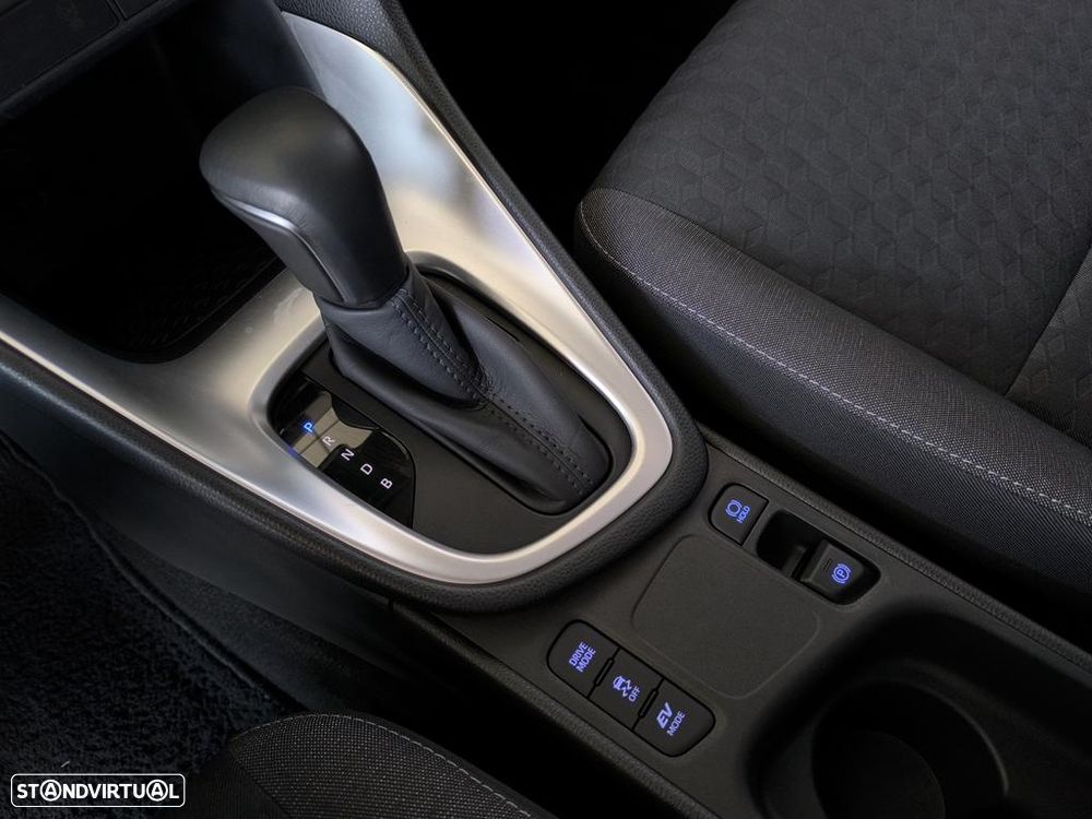 Toyota Yaris 1.5 HDF Comfort Plus - 12