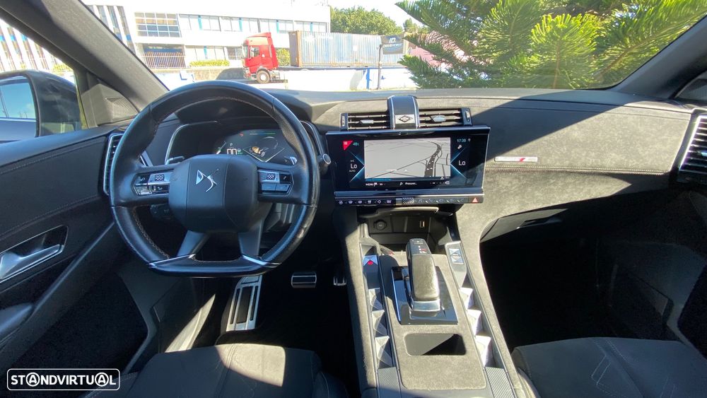 DS DS7 Crossback E-Tense Performance Line EAT8 - 26