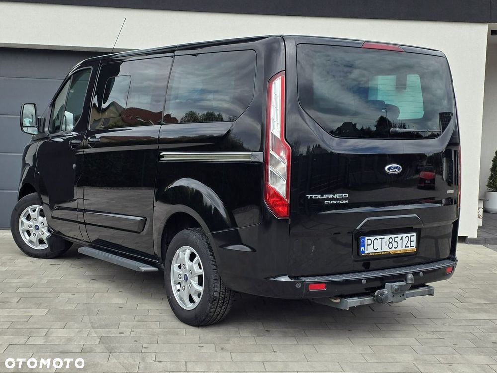 Ford Tourneo Custom - 4
