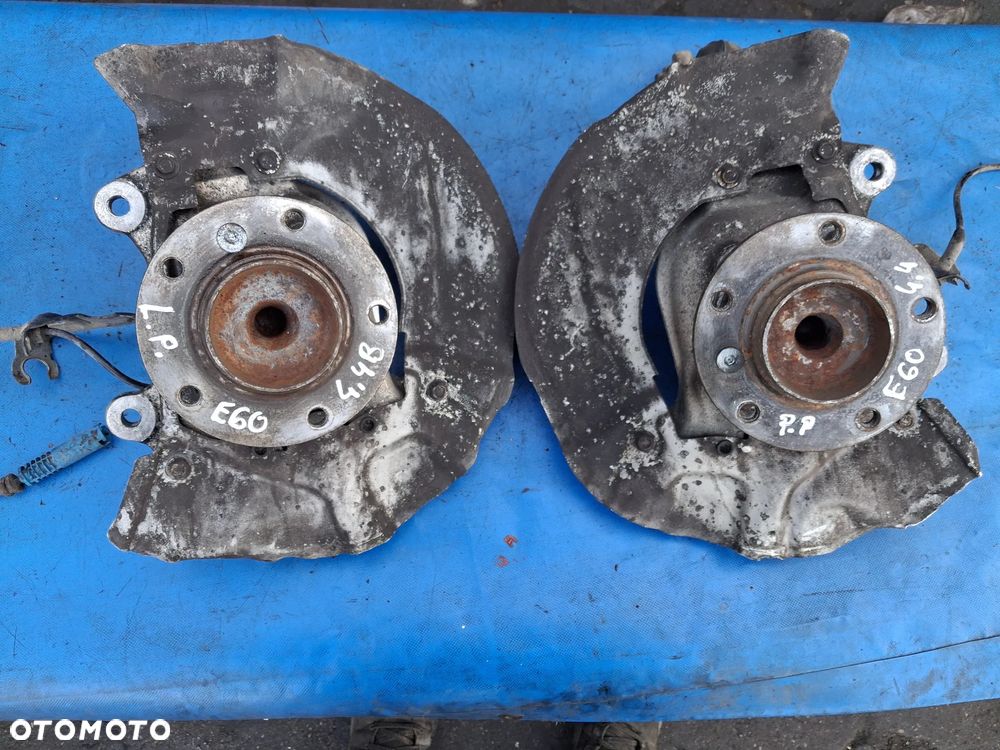 BMW 535i E60 E61 Zwrotnica kompletna przód przednia prawa lewa 6760954R Oryginał 6760953L piasta tarcza kotwiczna czujnik abs łożysko - 1