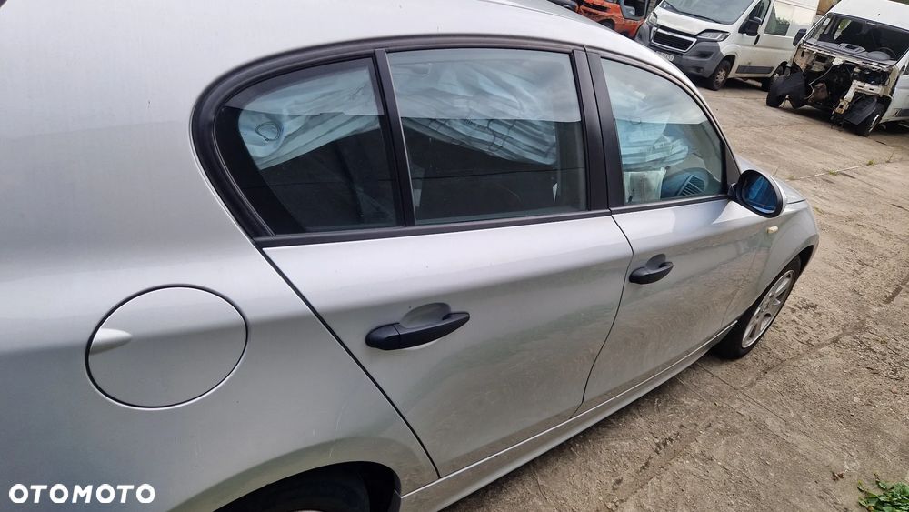 BMW 1 E87 DRZWI PRAWY PRZÓD 345/7 TITANSILBER METALLIC - 1