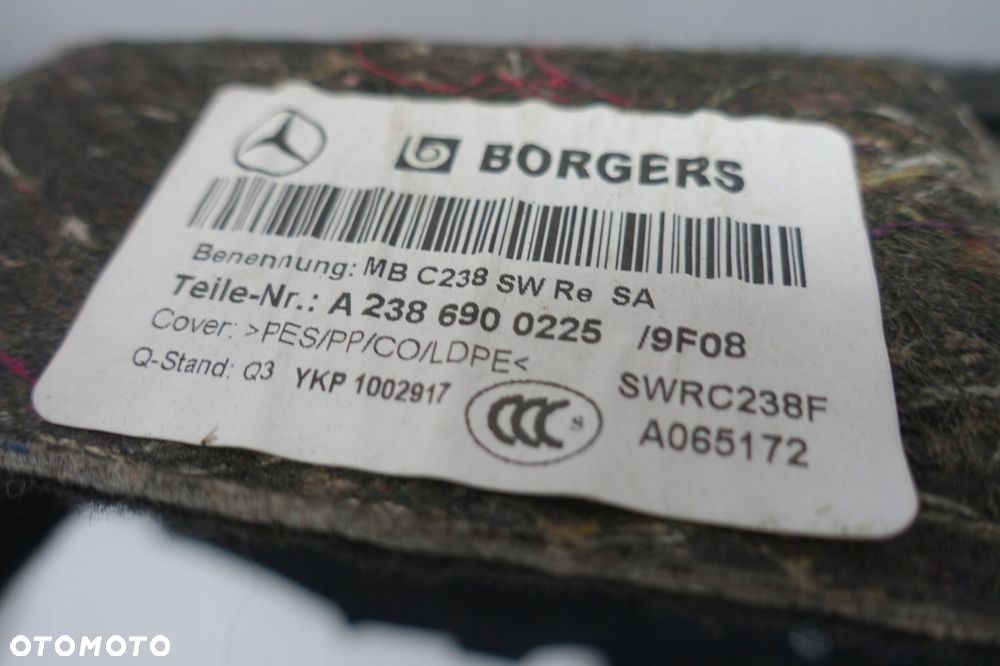 Mercedes W238 C238 BOCZEK BAGAŻNIKA tapicerka - 5