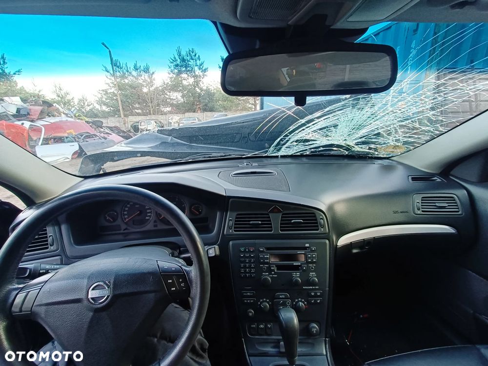 VOLVO S60 I 00-10 2002 r. deska rozdzielcza konsola + pasy lewy i prawy przód + moduł + AIRBAG  *