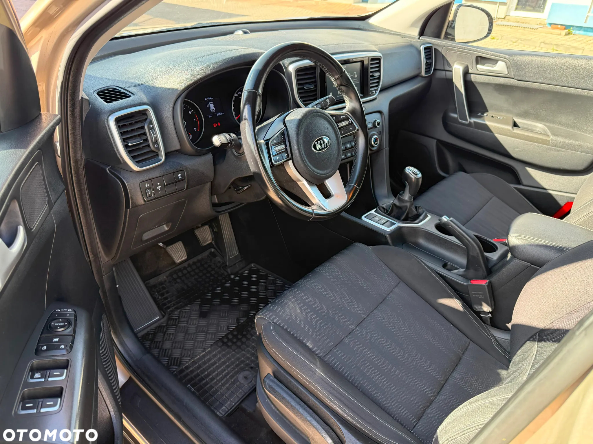 Kia Sportage 1.6 T-GDI M 2WD - 9
