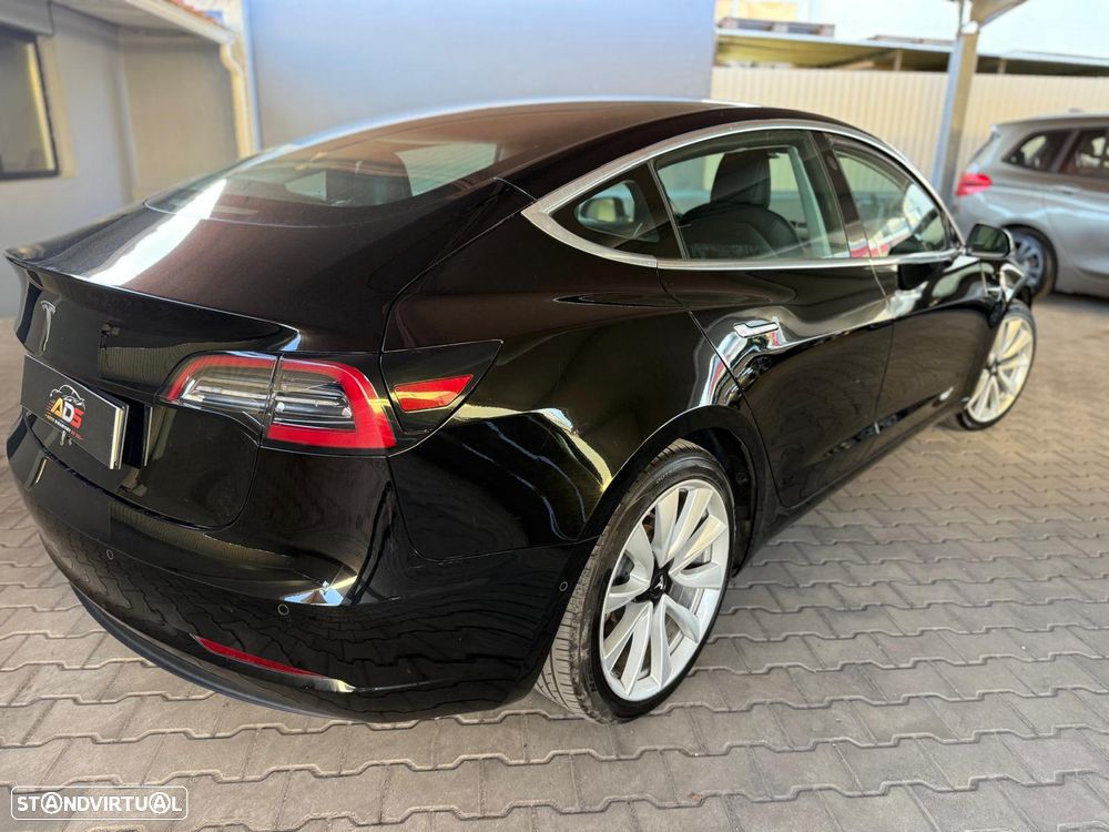 Tesla Model 3 Standard Range Plus RWD - 3
