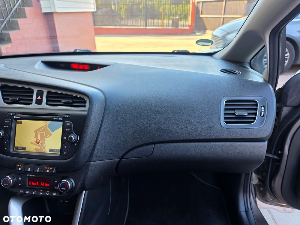Kia Ceed 1.6 CRDi 128 ISG Spirit - 23