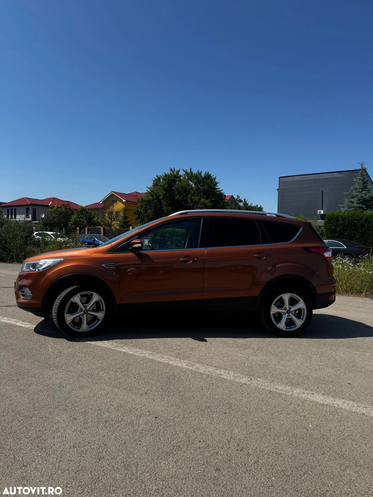 Ford Kuga - 8