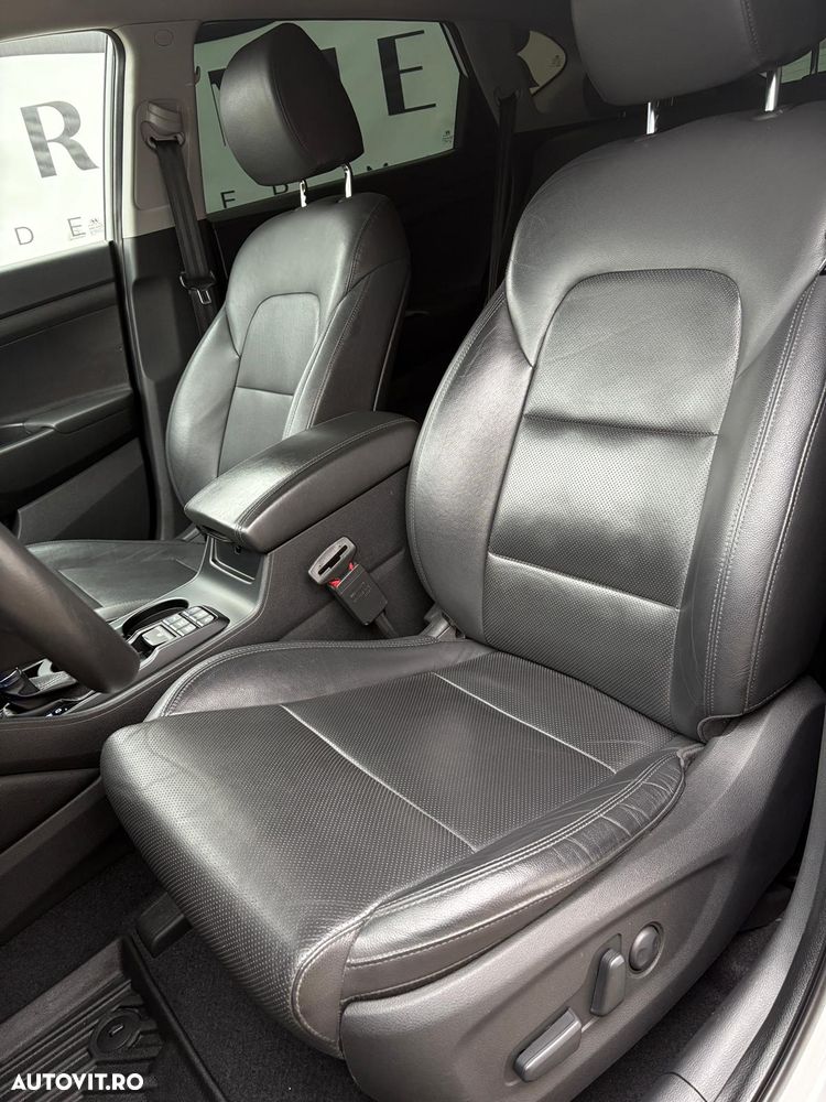 Hyundai Tucson 2.0 CRDI 4WD 6AT Luxury Pack+ - 6