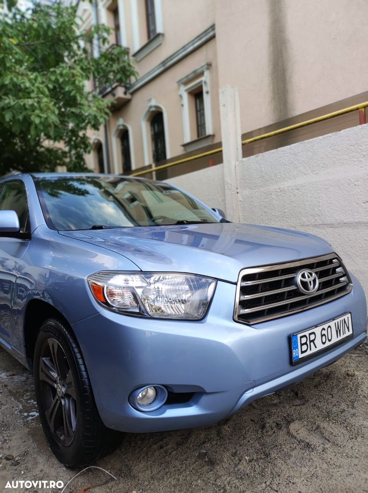 Toyota Highlander - 1