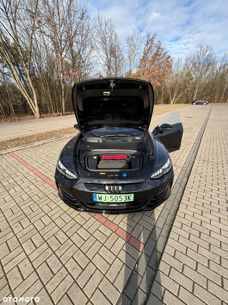 Audi e-tron 55 Quattro - 11