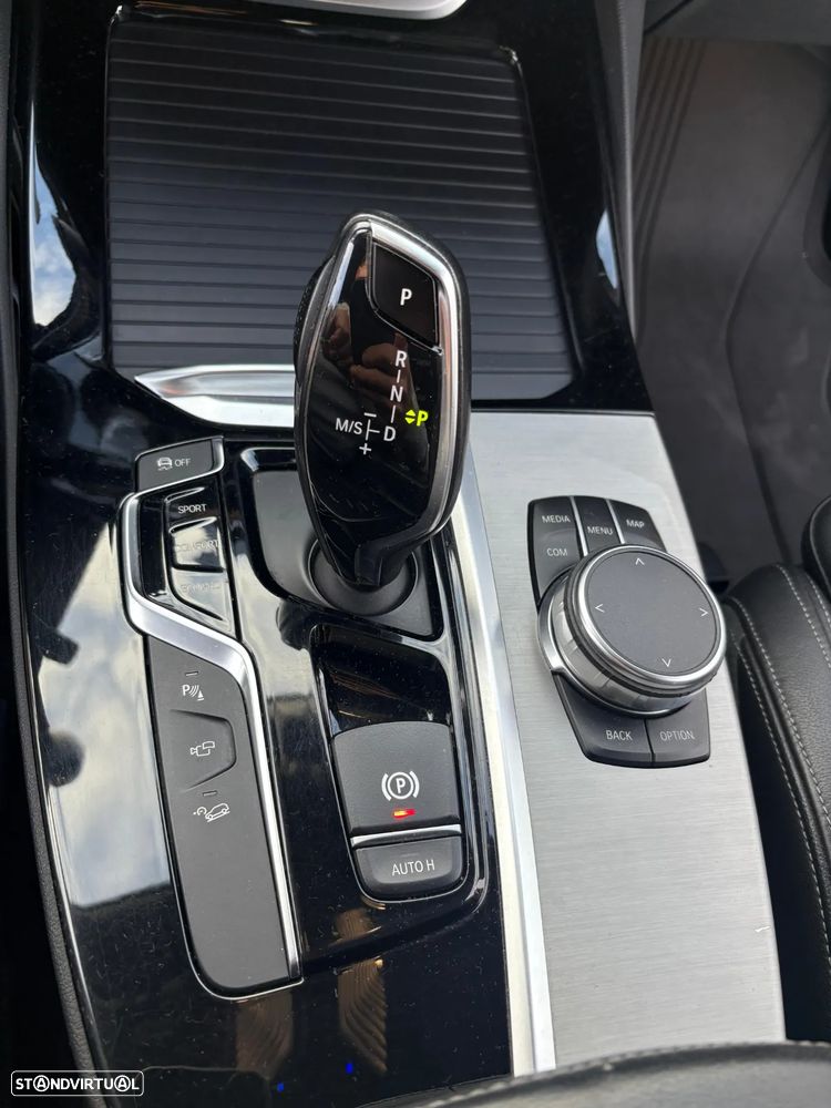 BMW X3 20 d xDrive Line Luxury - 10