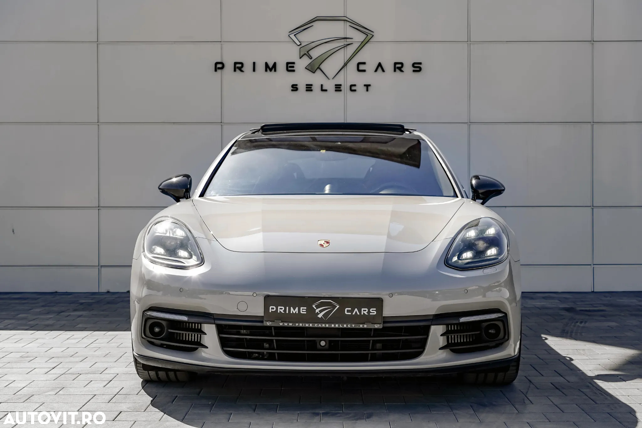 Porsche Panamera 4 E-Hybrid - 3