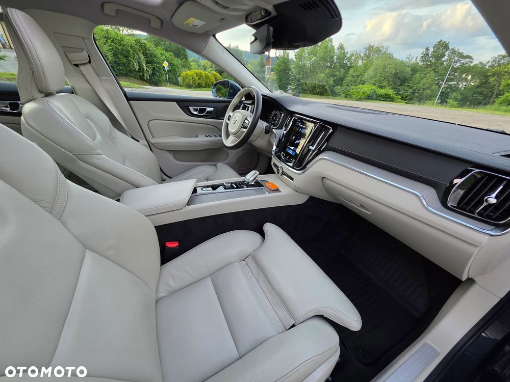 Volvo S60 B5 B AWD Inscription - 34
