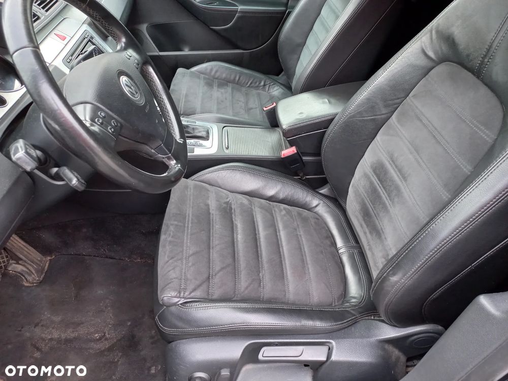 Volkswagen Passat 2.0 TDI DSG Highline - 8