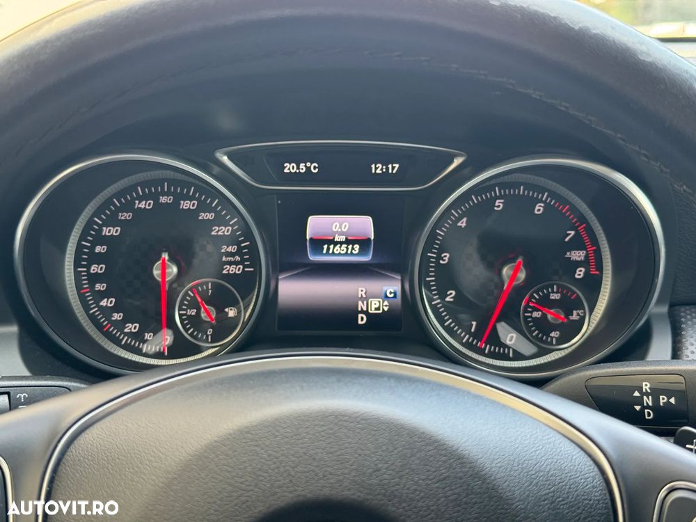 Mercedes-Benz A 180 7G-DCT AMG Line - 16
