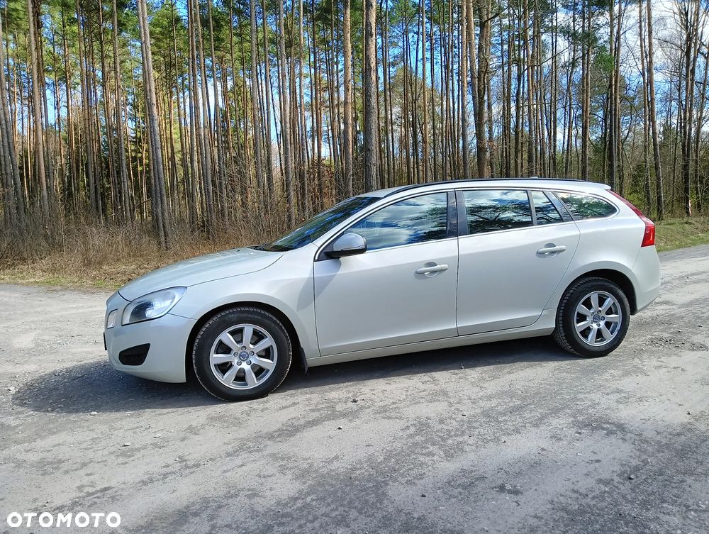 Volvo V60 D3 Summum - 15