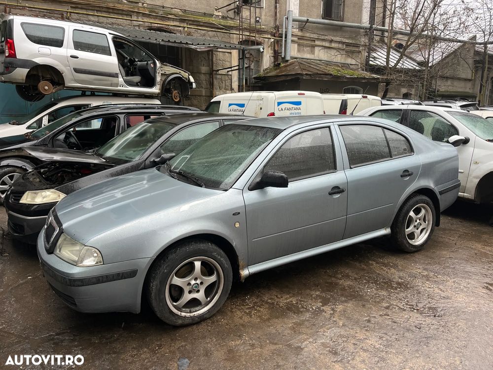 Dezmembrez Skoda Octavia 1 tour 2003 gri bleo 1,9 ALH