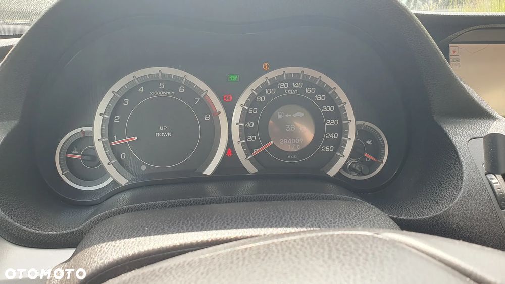 Honda Accord 2.4 Executive Nav - 11