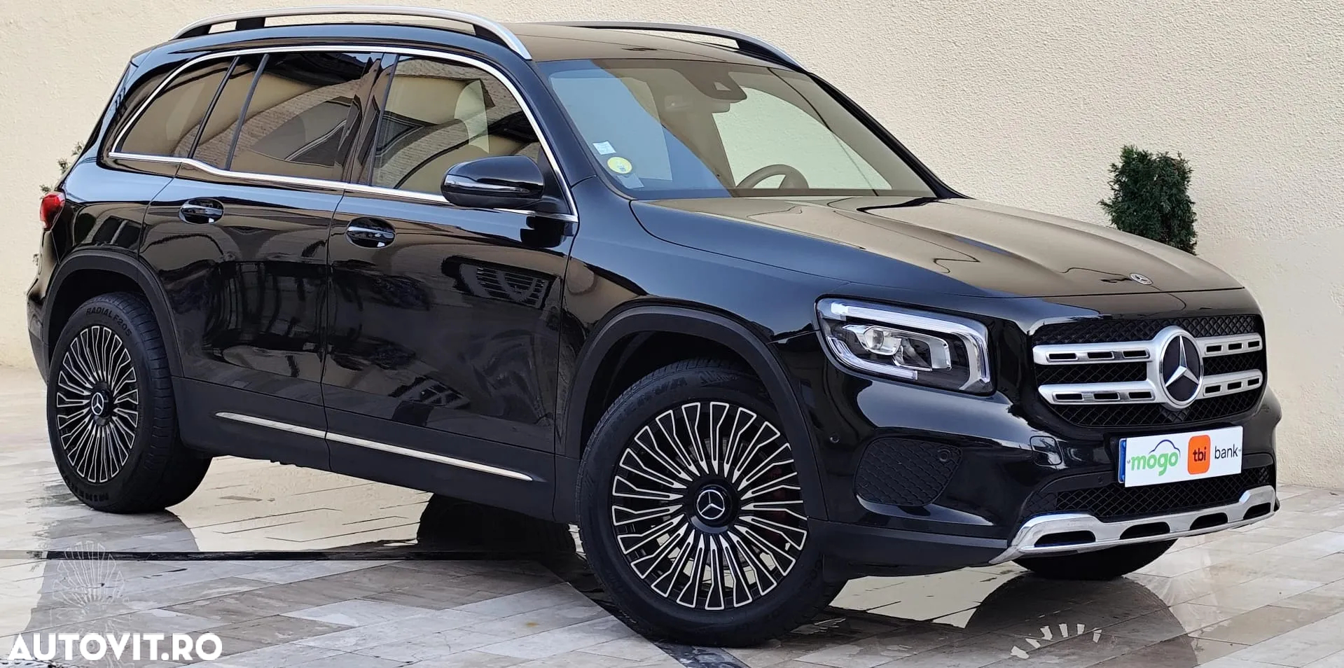 Mercedes-Benz GLB - 14