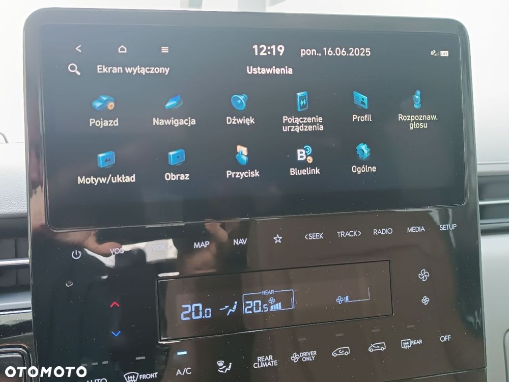 Hyundai Staria 1.6 T-GDI HEV Luxury - 26