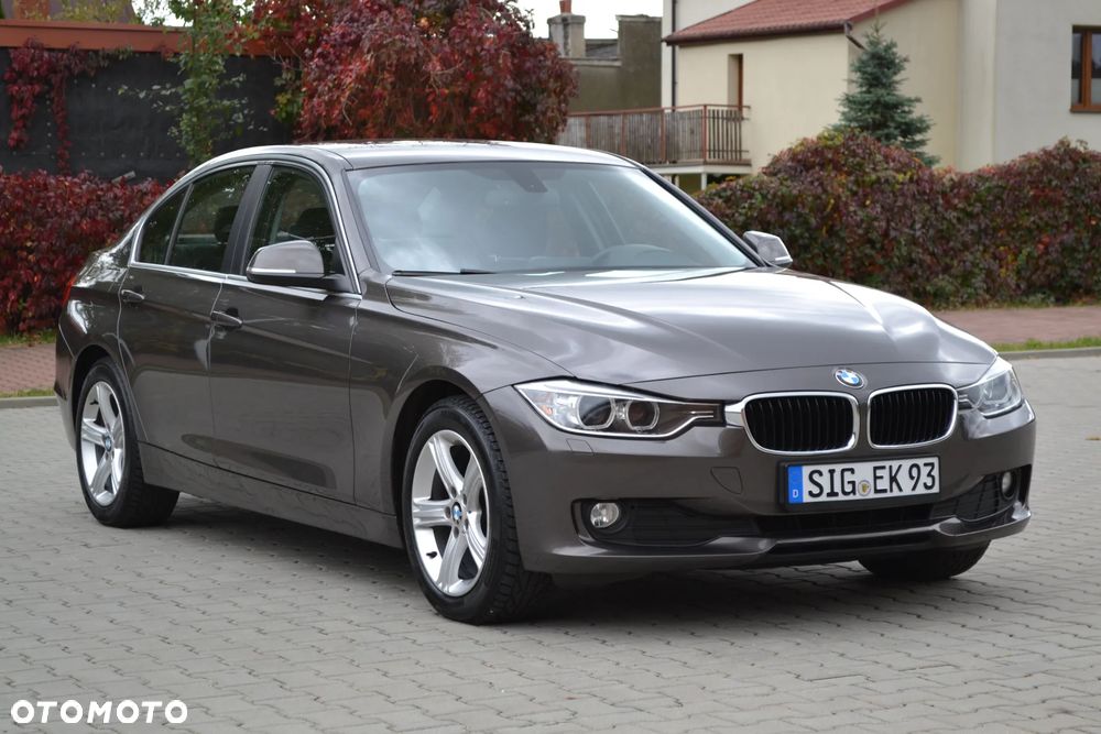 BMW Seria 3 - 18