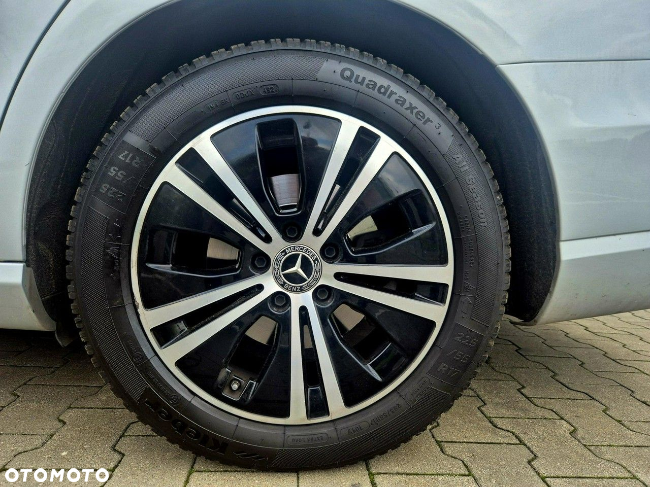 Mercedes-Benz Klasa E 220 d 4Matic T 9G-TRONIC Avantgarde - 10