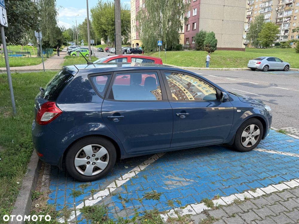 Kia Ceed - 3