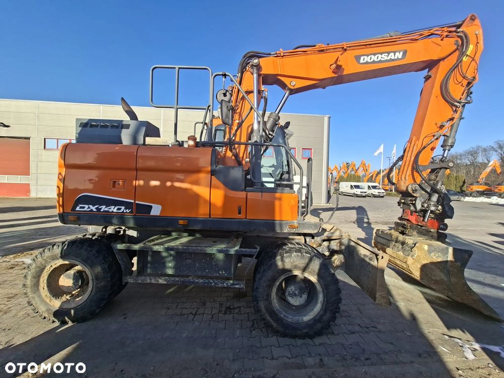 Doosan DX140W-5 - 1