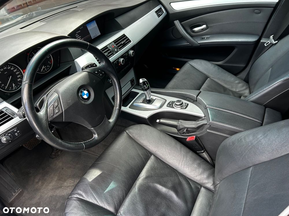 BMW Seria 5 523i Edition Lifestyle - 15