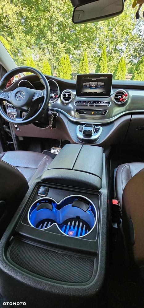 Mercedes-Benz Klasa V 250 d 4-Matic Exclusive 7G-Tronic - 11