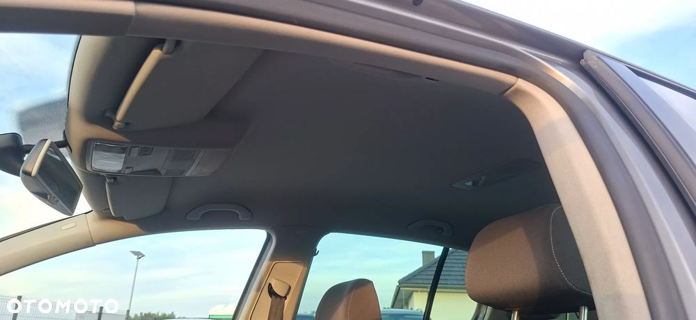 Volkswagen Golf 1.6 United - 34