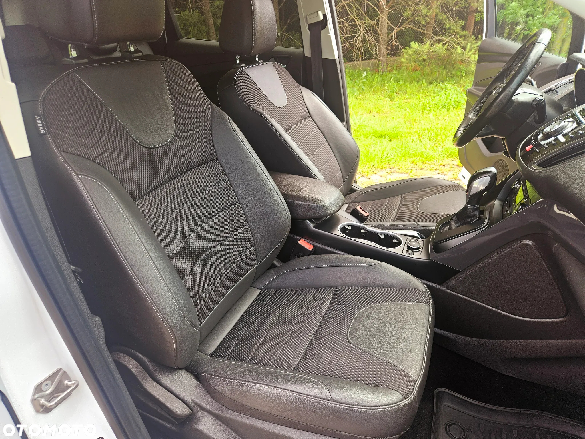 Ford Kuga 2.0 TDCi 4x4 Titanium - 21