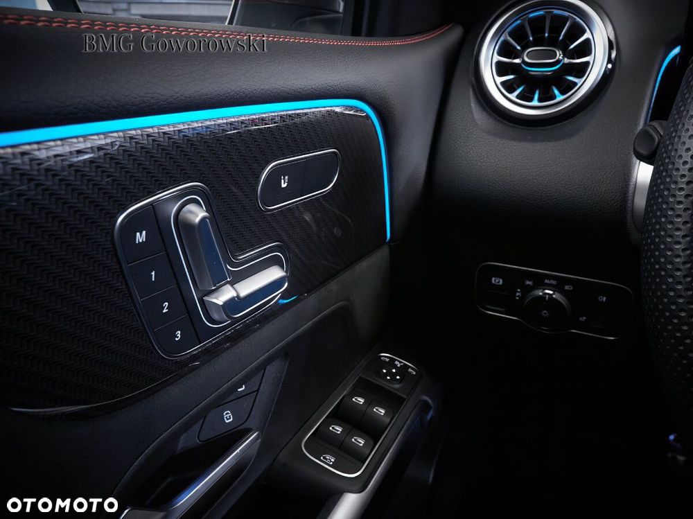 Mercedes-Benz GLB - 19