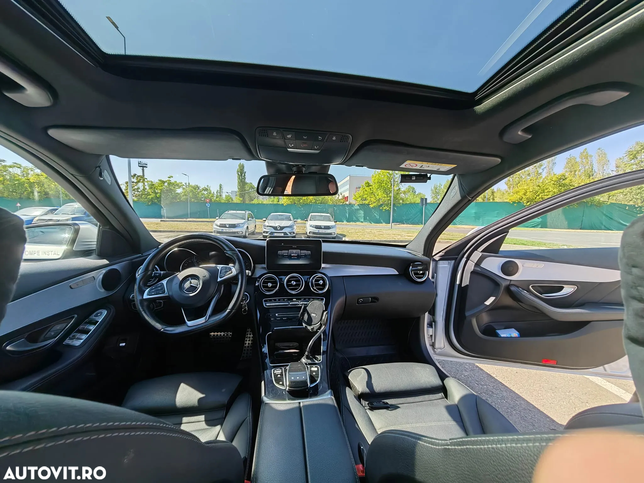 Mercedes-Benz C 400 4MATIC - 14