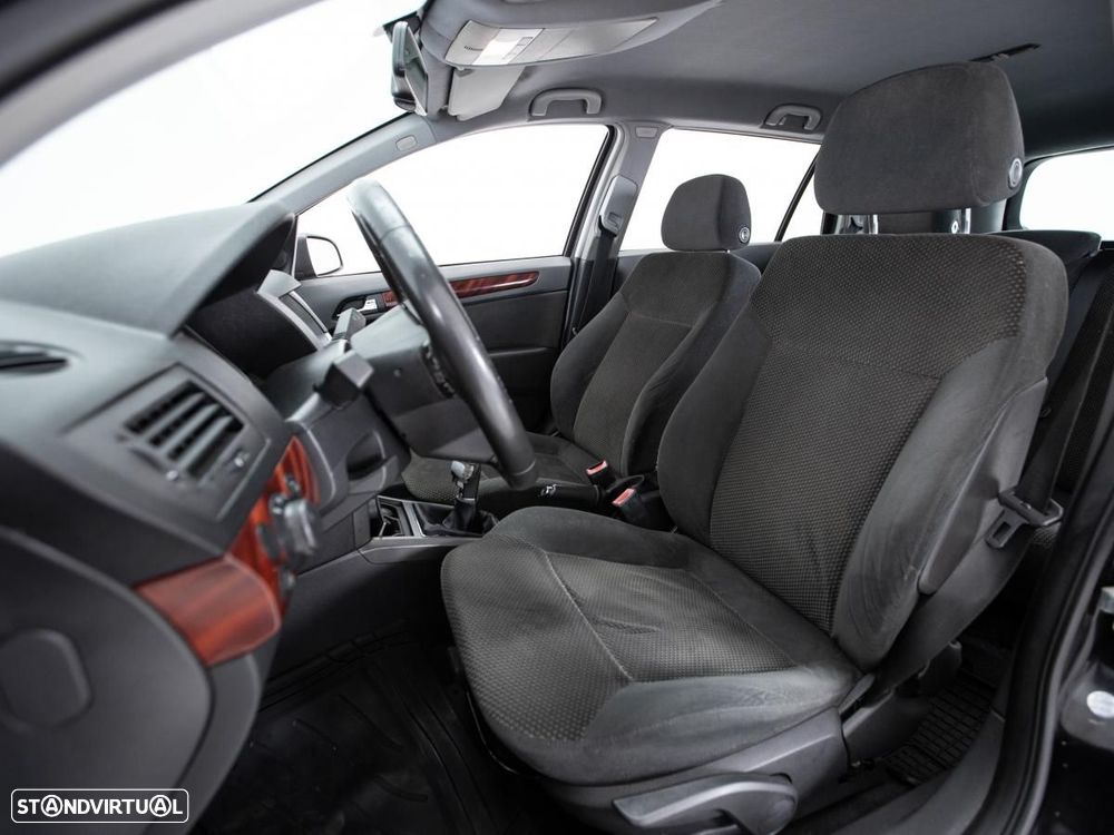 Opel Astra Sports Tourer - 7