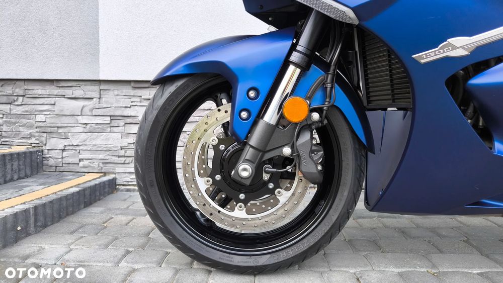 Yamaha FJR - 26